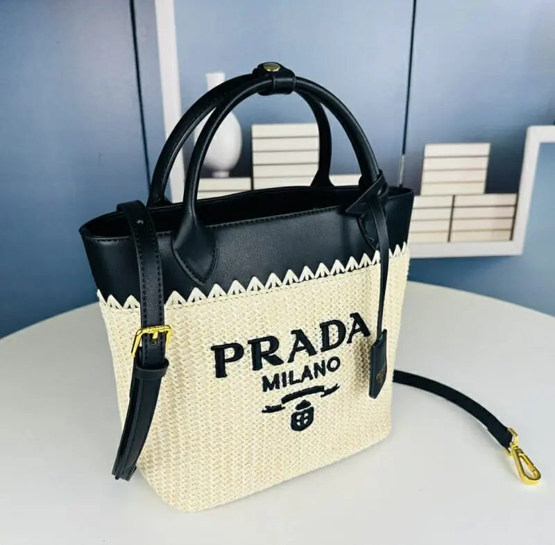 prada aaa qualite sac a main  pour femme s_12331402